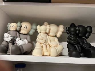 KAWS Holiday Changbai Mountain Vinyl Figure Set