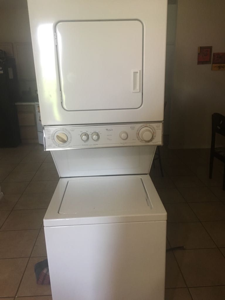 Whirlpool Washer and dryer. 2 in one. Good condition.