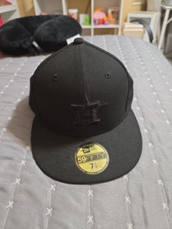 Houston Astros All black fitted cap 7 1/4