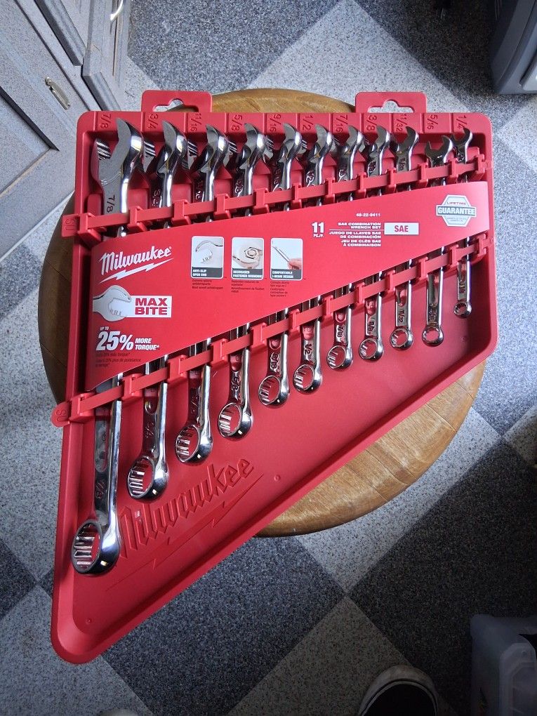 New Milwaukee 11pc SAE Wrench Set 