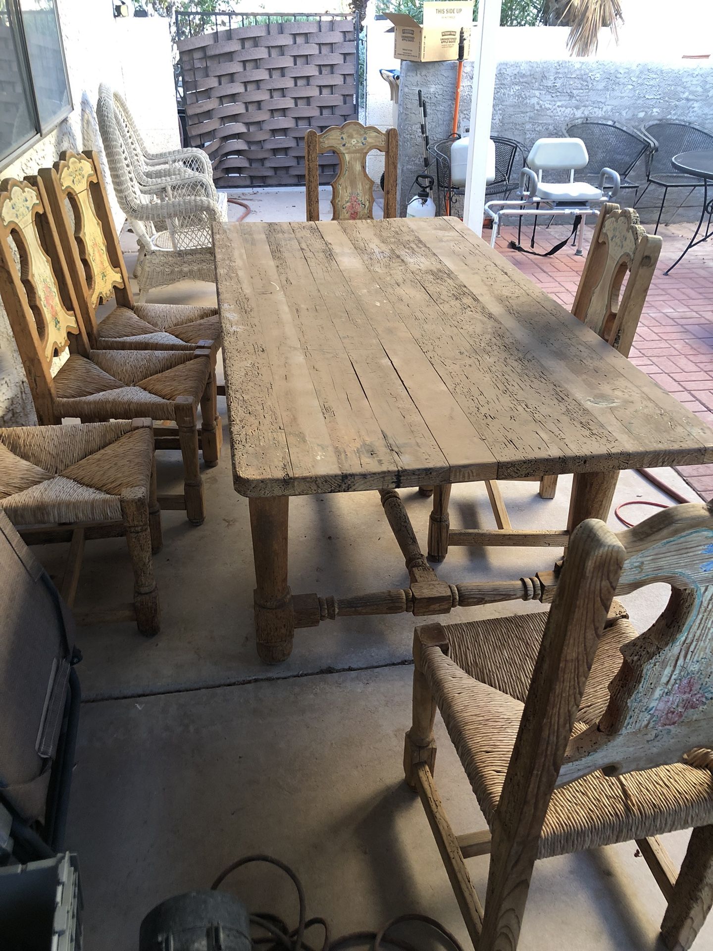 Beautiful Large Table And 5 Chairs And Pads