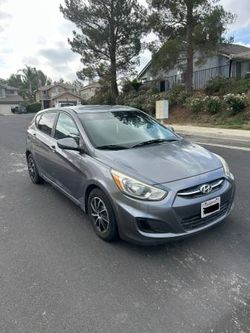 2020 Hyundai Accent 4 doors