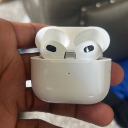 AirPods