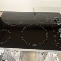30” 240v Whirlpool Electric Cooktop