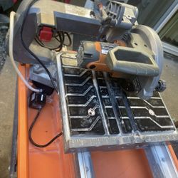 Tile saw 