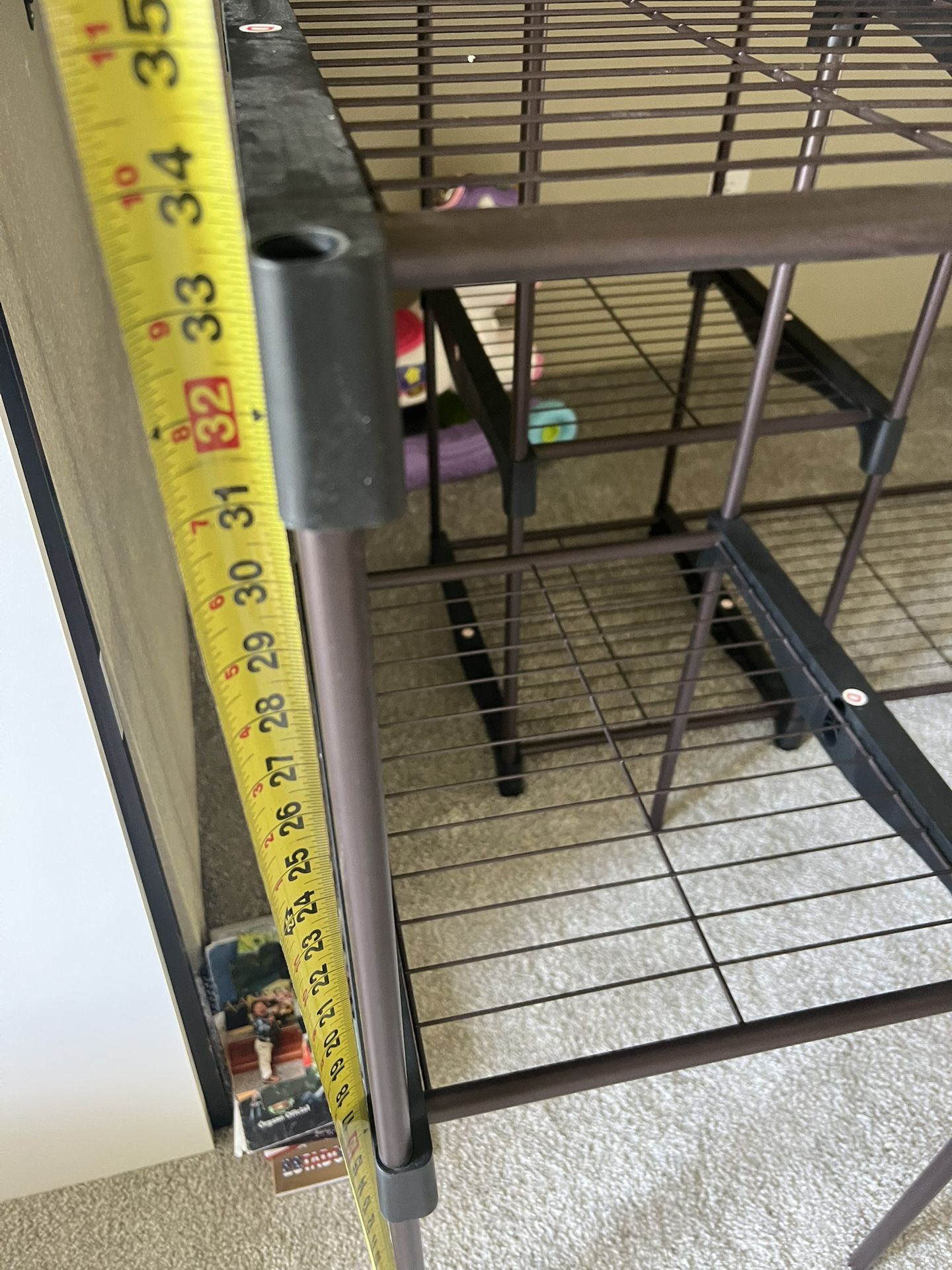 clothing racks. News 