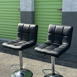 ((PENDING))2 Bar Stools - $10 for Both
