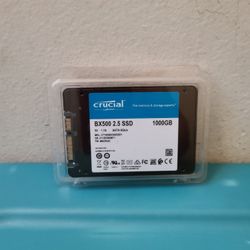 Crucial BX500  NAND SATA 2.5 pulgadas SSD  CT1000 GB 