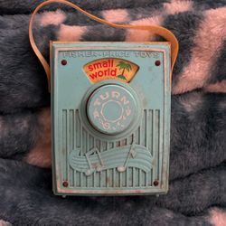 Vintage 1997 Fisher Price Toy Music Box 