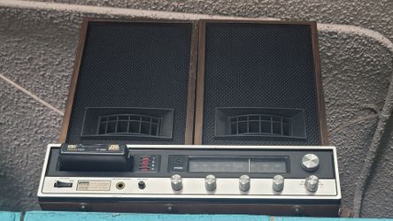 Antique Toca cartuchos de música