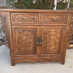 Cabinet/dressser