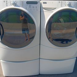 Kenmore Elite Washer And Gas Dryer Set! Pedastals Included