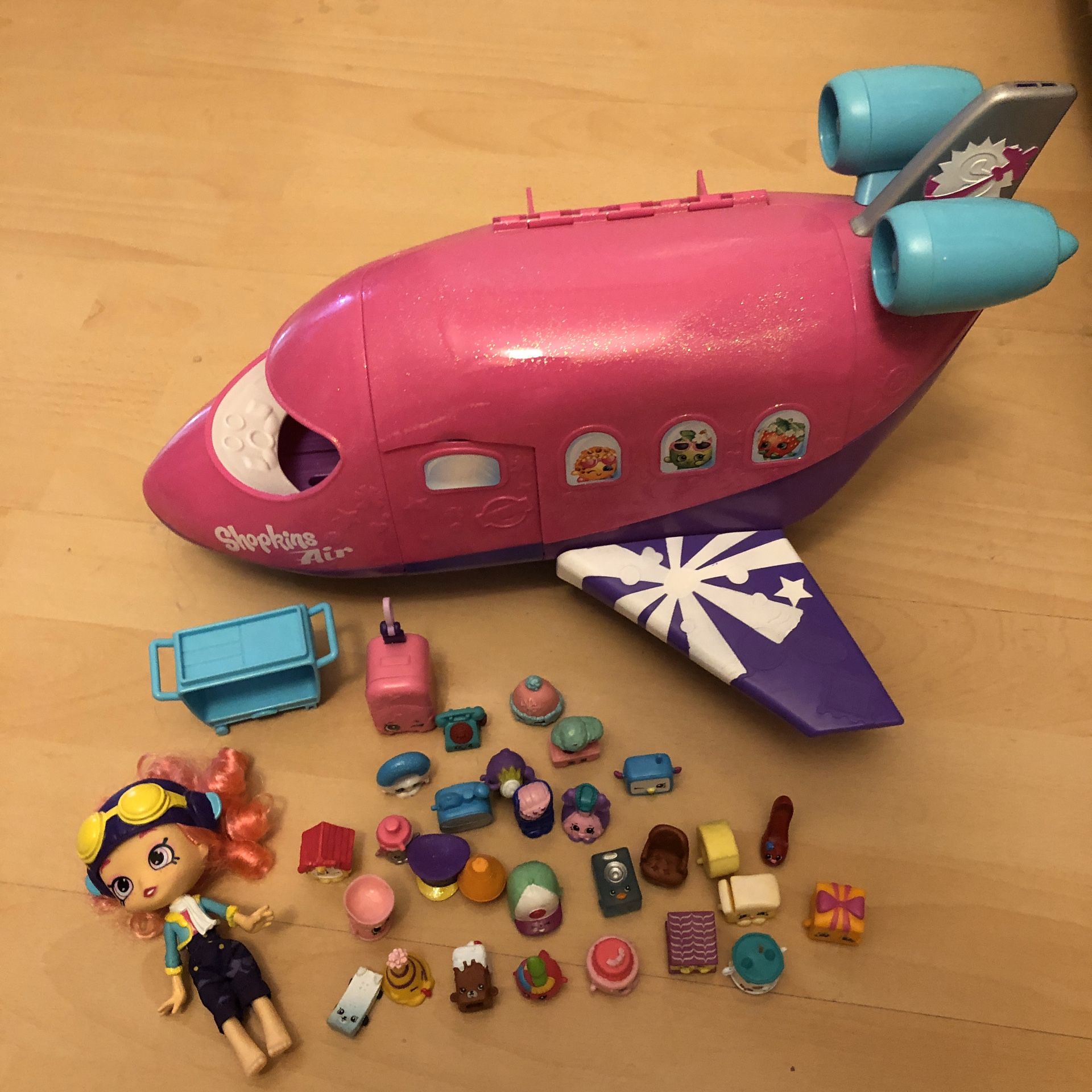 Shopkins airplane