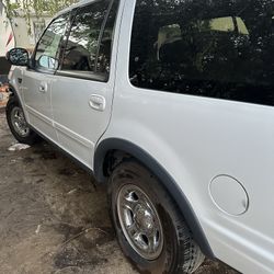 2002 Ford Expedition