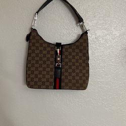 Gucci Purse Size 11 X 8