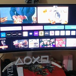 LG 34" Ultra Wide Curved Monitor Smart TV