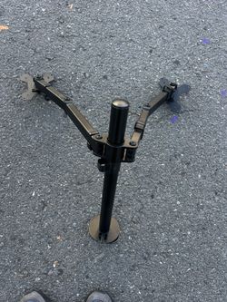 Dual Monitor Mount