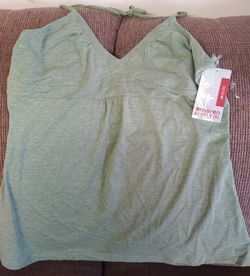 NWT. Green Mossimo Halter top. Size XXL.