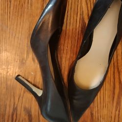 Ladies Black Pump Nine West SIZE 9 M 