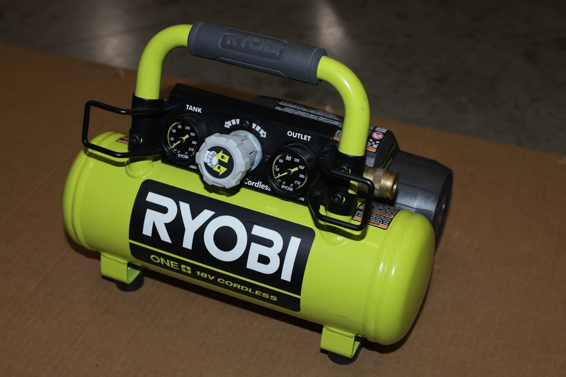 ryobi 18v battery air compressor
