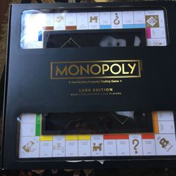 Monopoly luxe edition limited edition game Only 1 