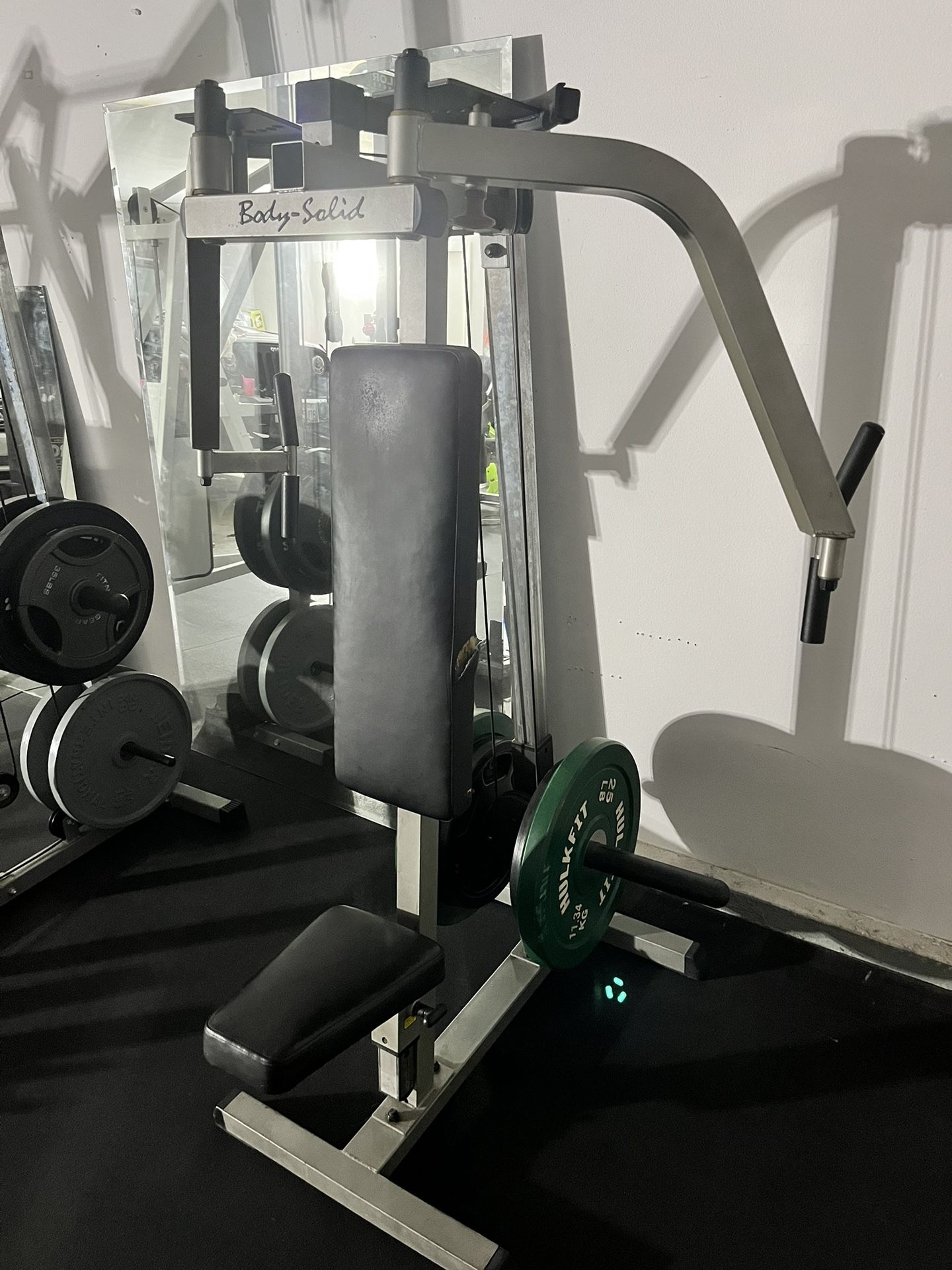 Body Solid Pec Fly/Reverse Fly