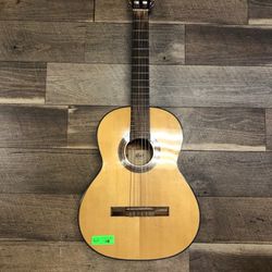 Cort AC12 NAT Classical Acoustic Guitar - Excellent Condition