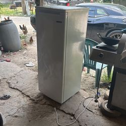 Thomson Freezer