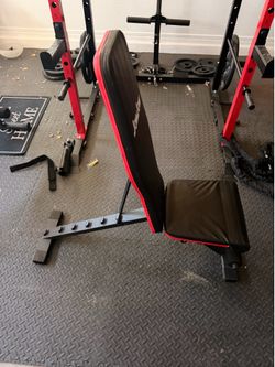Nice weight bench!