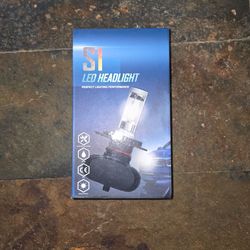 6 pais of 2006 chevy silverado led head lights