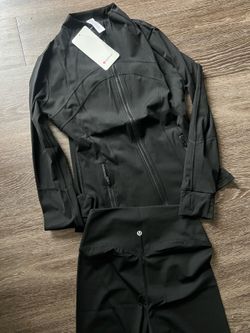 Black lululemon set