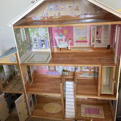 Doll Playhouse Large Over 4ft Tall With Furniture 