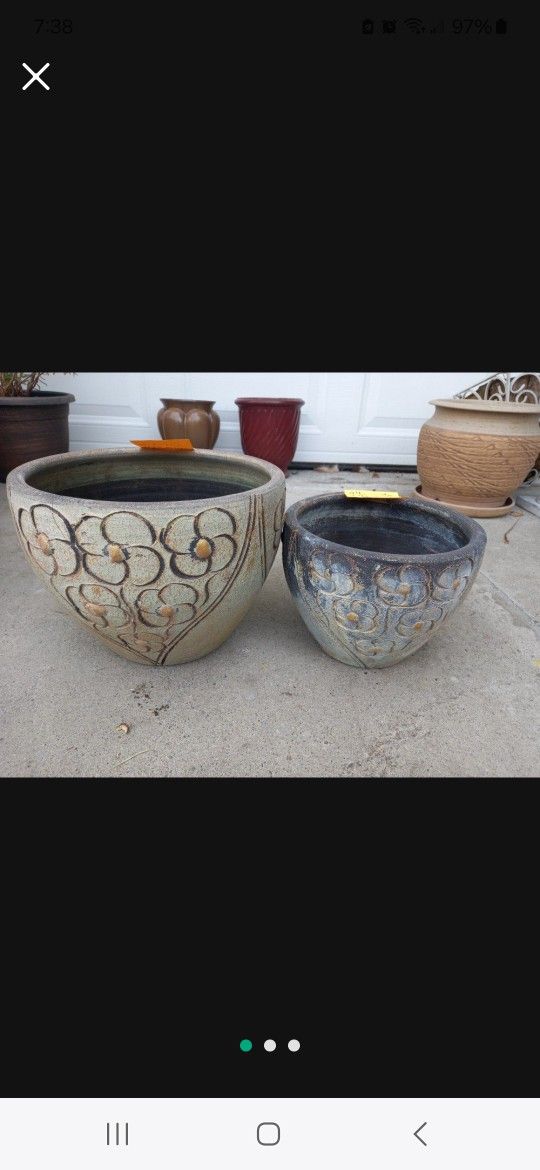 2 sets of ceramic pots.