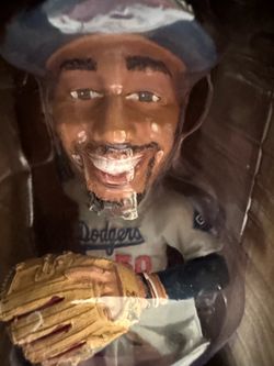 Mookie Betts Game 7 Last Out Bobblehead 2/2