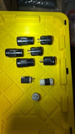 Leviton  20A-125V  GRDG plug&sockets