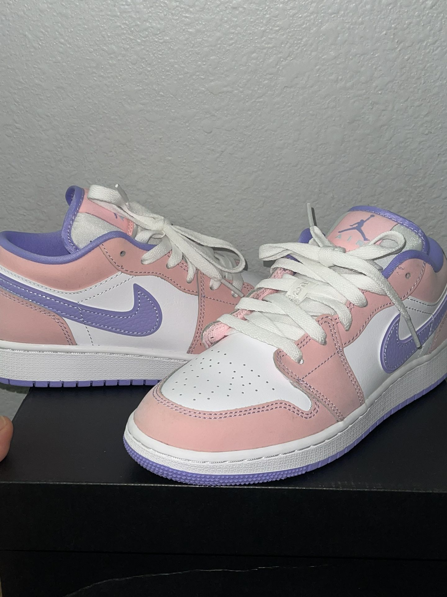 Nike Air Jordan Low SE Arctic Punch White (Girls) Size 5y - Main Image