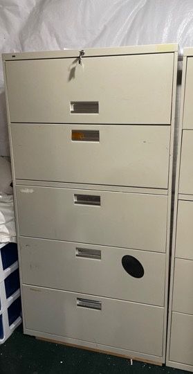 File Cabinet With Lock