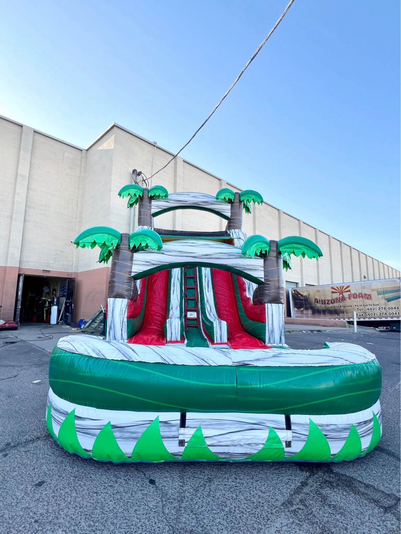 19ft Water. Slide