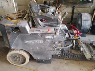 Tile and hardwood floor removal