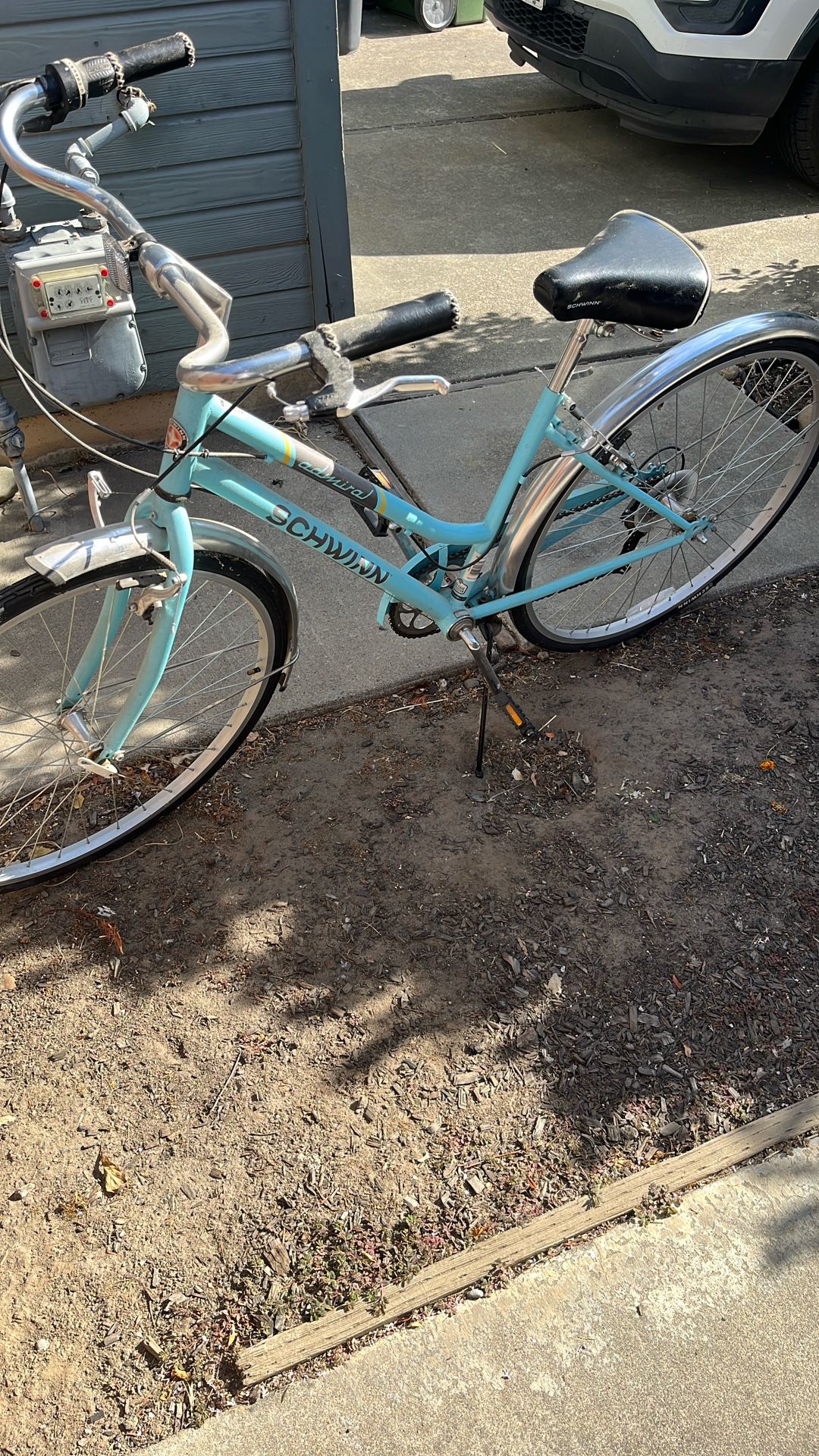 Women’s Schwinn Admiral Bike