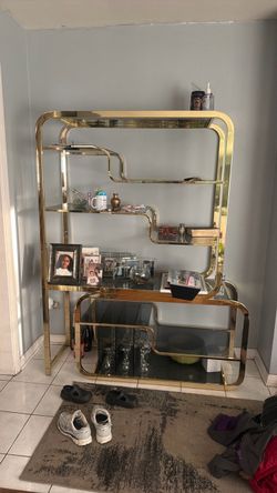 Gold etagere