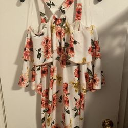 Brand New Beige Dress With Peach Coral And Yellow Colored Flowers Size Medium 