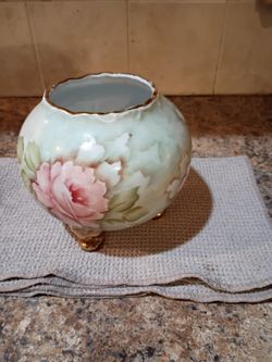 Rose Bowl Vase-Vintage 