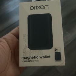 Brixon Magnetic Wallet