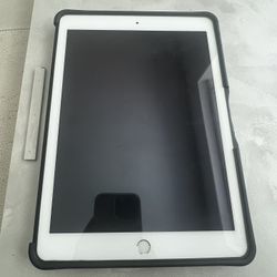 iPad 5th Gen 32 GB $100
