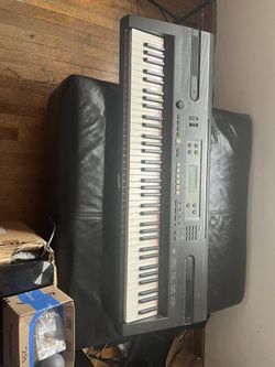 Casio WK‑110 Electronic Keyboard – Great Condition – $110