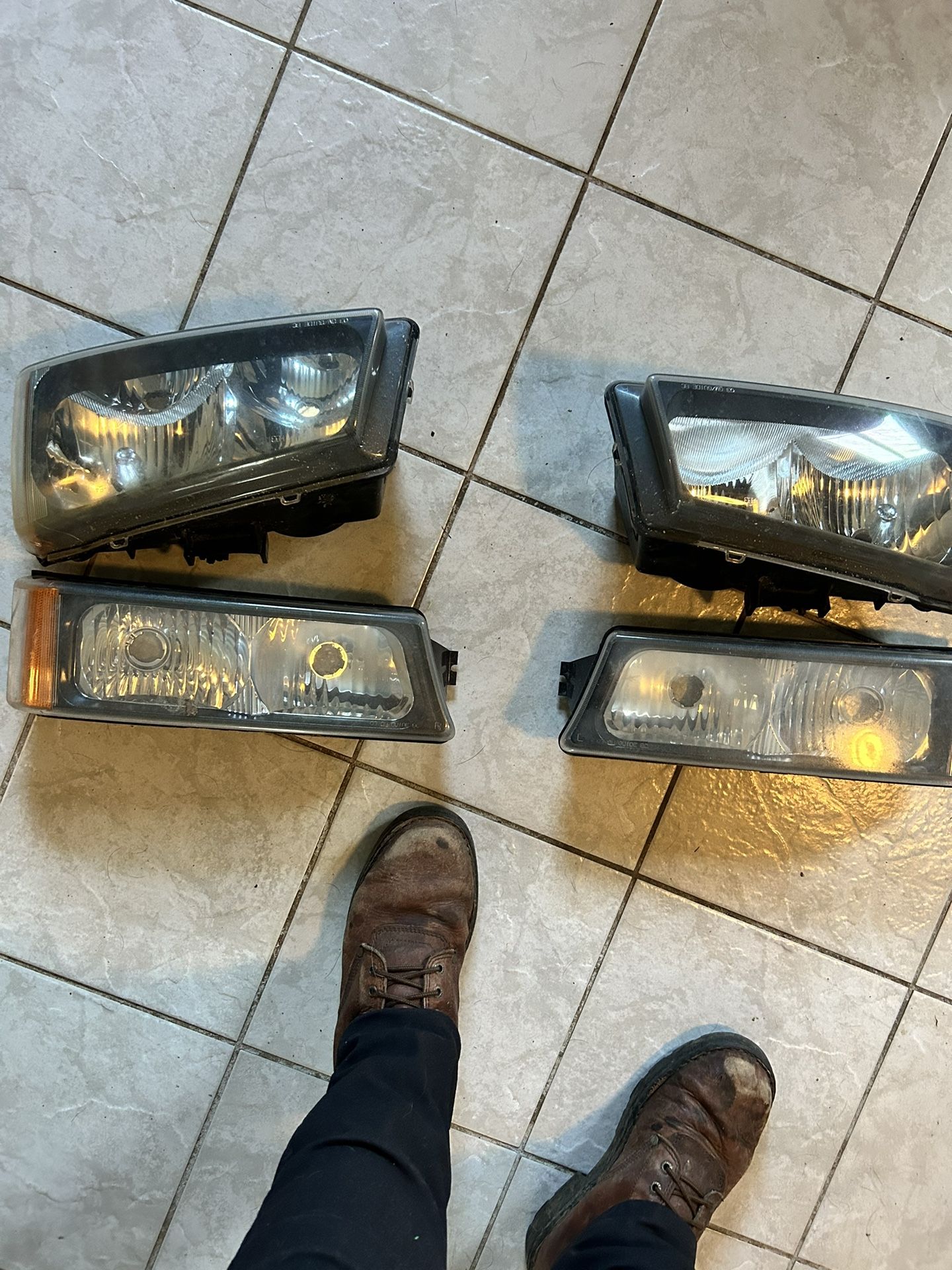 2007 Chevy Silverado Front Grill And Accessories