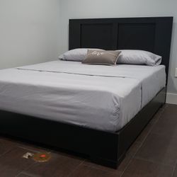 Brand New Queen Bed Frame with Mattress / Cama con Colchón Nueva a Estrenar … Delivery Available 🚚