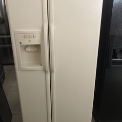 GE Fridge 