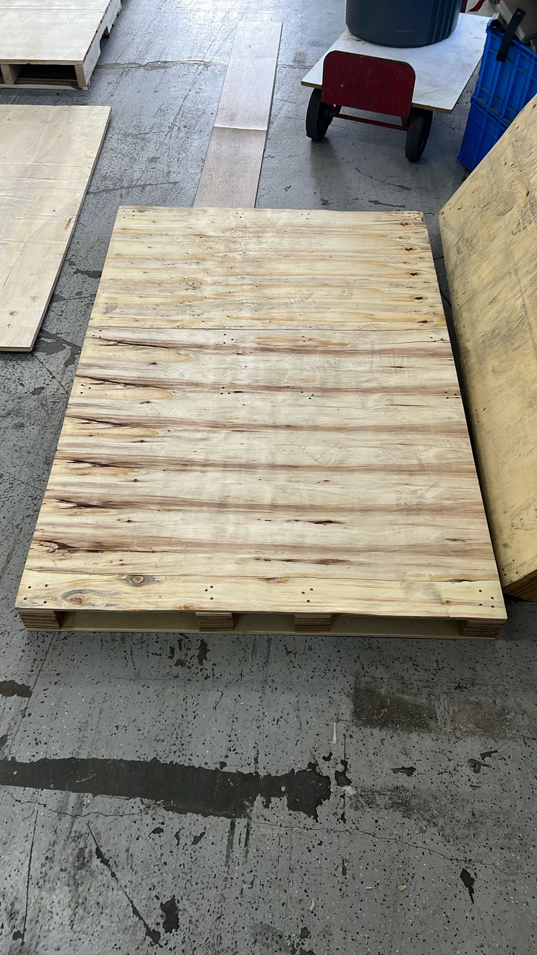 Pallet 3ft x 5ft $5